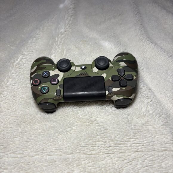 DualShock 4 Wireless Controller for PlayStation 4 - Green Camouflage PS4 - Picture 4 of 6